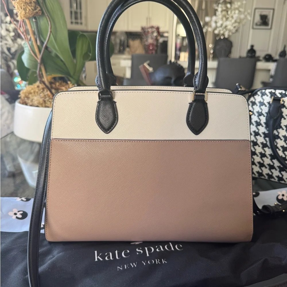 Kate Spade New York Madison Medium Satchel in Colorblock Saffiano Leather - Picture 3 of 7